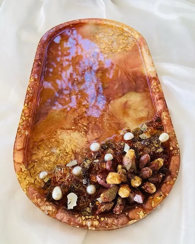 This beautiful resin trinket tray in Carat Gold, Tea